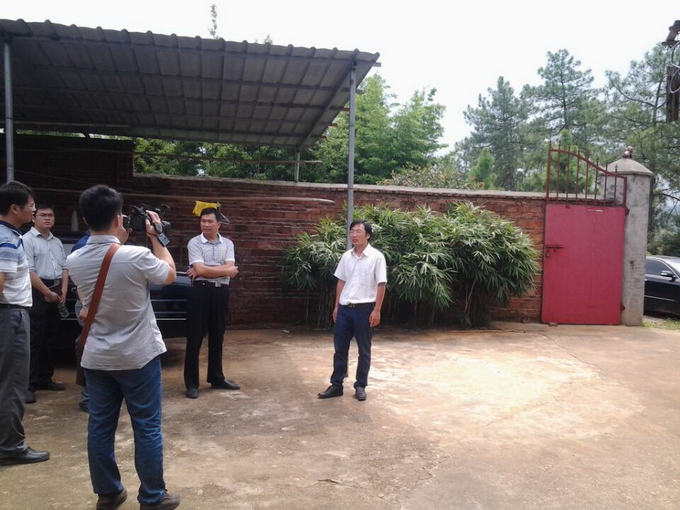 2015-9-29泰和縣委副書記郭小健來公司考察